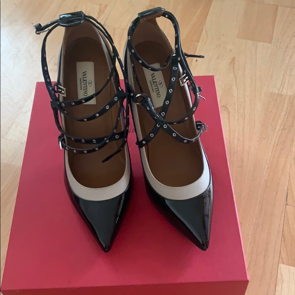 Valentino Garavani heels 38